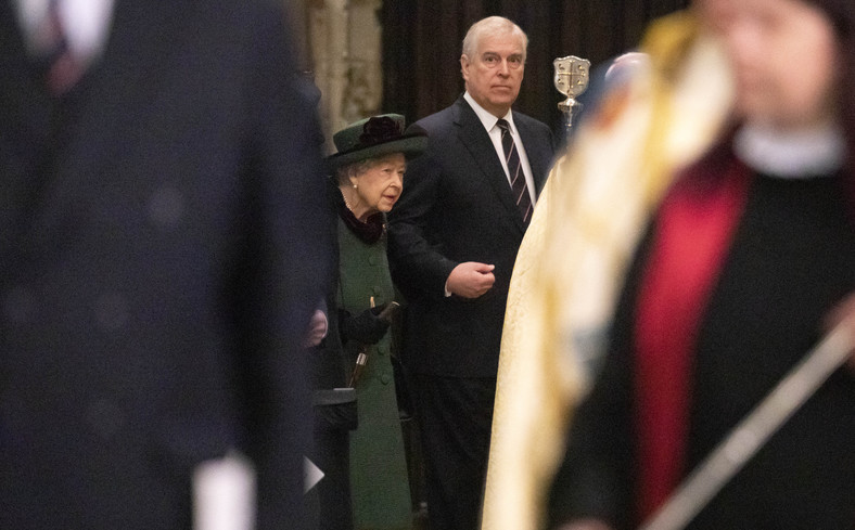 Królowa Elżbieta II, książę Andrzej w Opactwie Westminsterskim