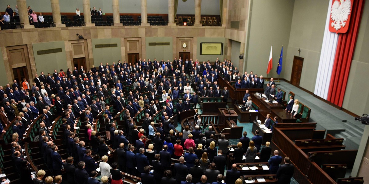 Stało się! Sejm przyjął reformę edukacji. Co czeka uczniów i 