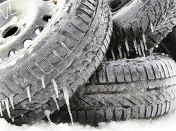 Koniec mitów o oponach! Oto kiedy zimówka jest lepsza od letniej