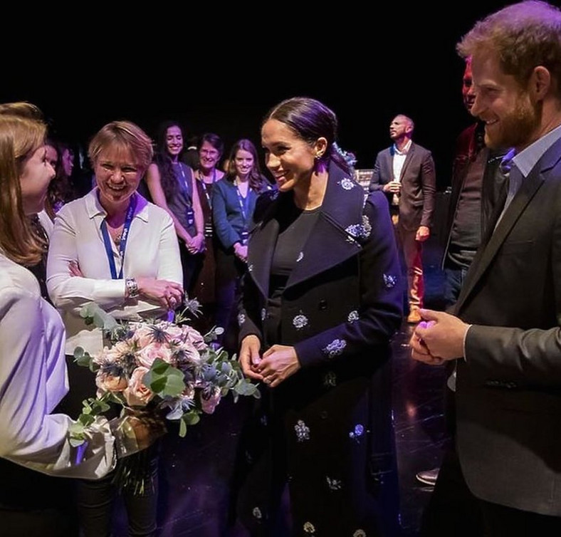 Księżna Meghan wróciła do pracy cztery dni po porodzie