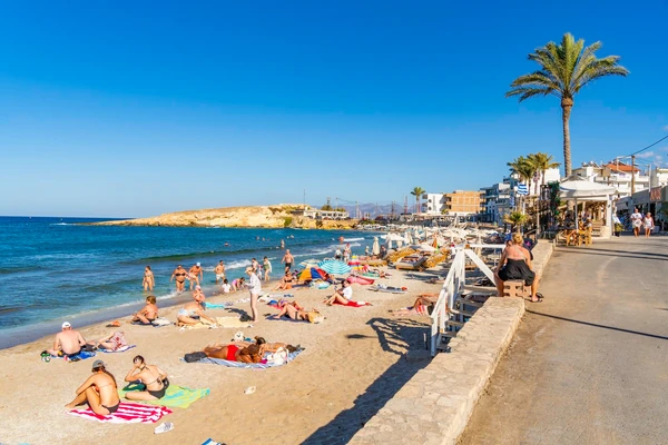 Srbin zaspao na NUDISTIČKOJ PLAŽI -  kad se probudio, ŠOKIRAO SE kao nikad u životu: "Otvaram oči, a pored mene", prvi put se obreo među nudistima i uopšte nije bilo onako kako je zamišljao