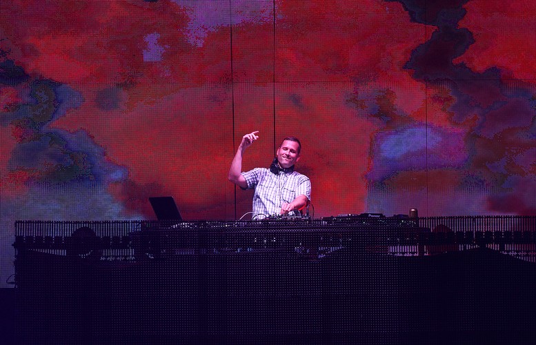 8. Kaskade – 10 mln dolarów