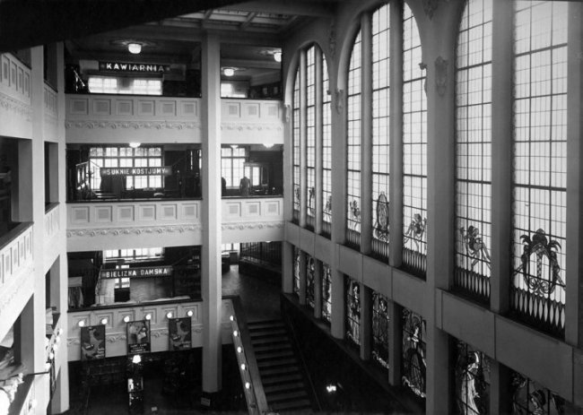 Dom Towarowy Braci Jabłkowskich