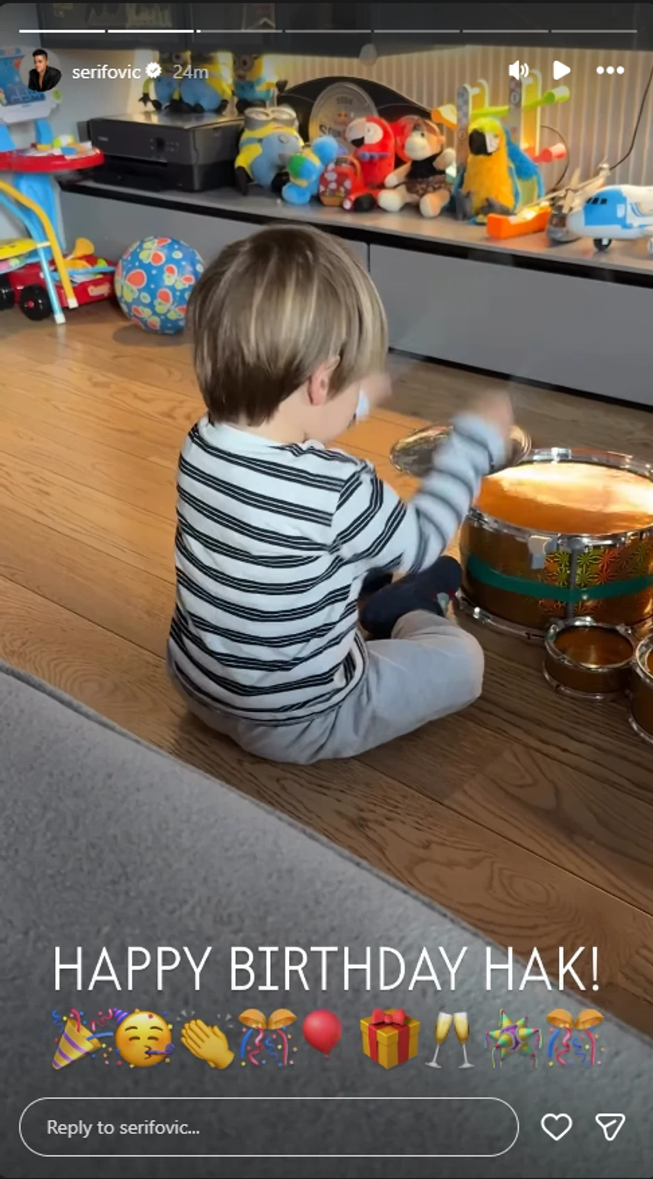 Marija i Mario Šerifović slave rođendan psu