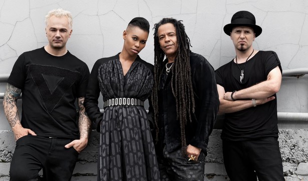 Skunk Anansie zawsze black and white. Zobacz NOWY KLIP!