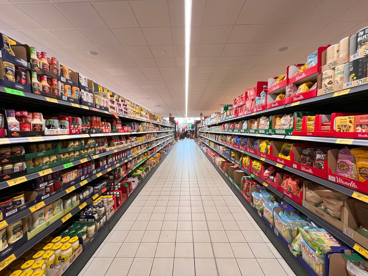 Well,Stocked,Grocery,Store,Food,Aisle,Biedronka,Store,Poland,,Europe