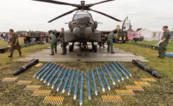 MON podpisał kluczowe umowy. Apache dla Polski