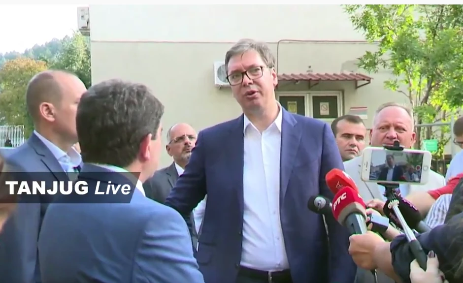 Vučić u Opštoj bolnici u Leskovcu