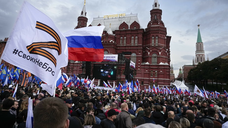Moskwa, wiec poparcia dla działań Rosji i referendów na terenach okupowanych