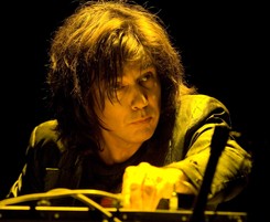 Jarre: Będę pierwszym artystą na Księżycu