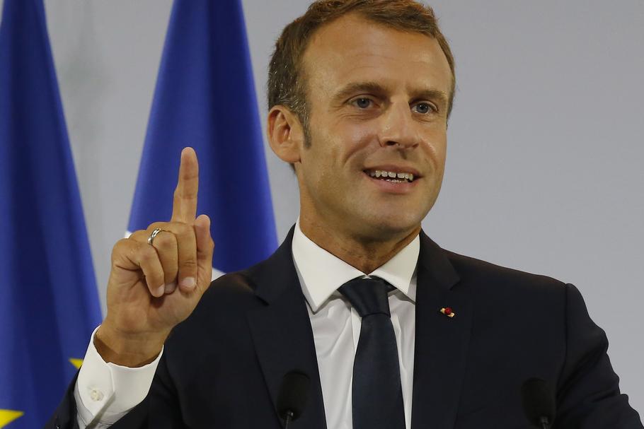 Prezydent Francji Emmanuel Macron musi walczyć ze spadającymi wskaźnikami poparcia