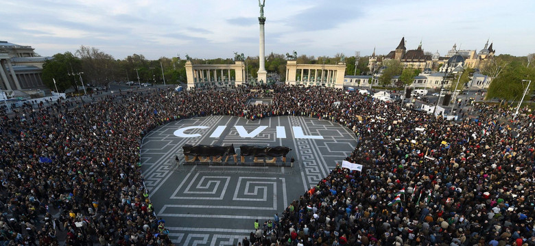 Rząd Orbana ustępuje? Węgry sugerują możliwość kompromisu w sprawie "uniwersytetu Sorosa"