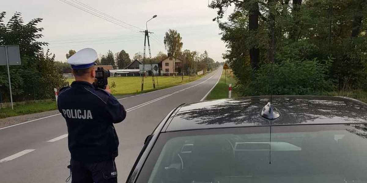 63-letni kierowca Maserati zatrzymany za przekroczenie prędkości.