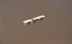 Serial Netfliksa o powodzi tysiąclecia we Wrocławiu. Kiedy premiera 'Wielkiej wody'? ZWIASTUN