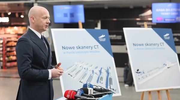 - Nowa technologia sprawi, że kontrola bezpieczeństwa będzie szybsza i bardziej komfortowa – zapewnia Karol Przywara, prezes Portu Lotniczego Wrocław.