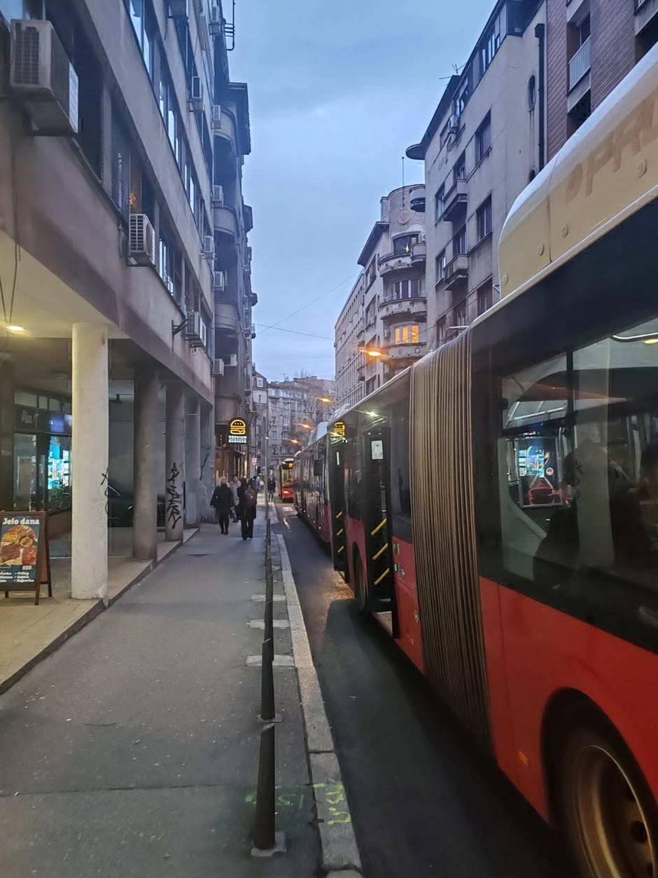 Kolona u Nušićevoj zbog pokvarenog auta