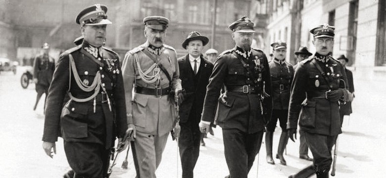 Historyk: II RP była krajem z olbrzymimi problemami. Dyktatura Piłsduskiego była jednym z nich
