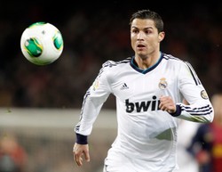 Cristiano Ronaldo mecz z Barceloną rozpocznie na ławce rezerwowych