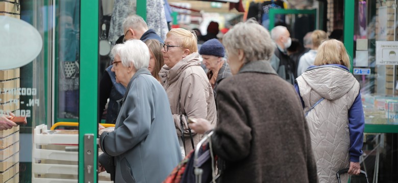 Czeski desant na polskie sklepy. Mieszkańcy Bogatyni apelują o "kulturę zakupów"