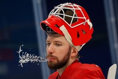 Złoci medaliści z Pjongczangu musieli się napocić. Rosjanie w półfinale