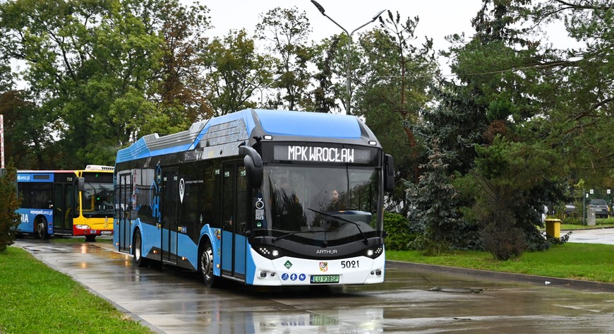 Taki autobus zasilany wodorem będzie jeździł od czwartku po stolicy Dolnego Śląska