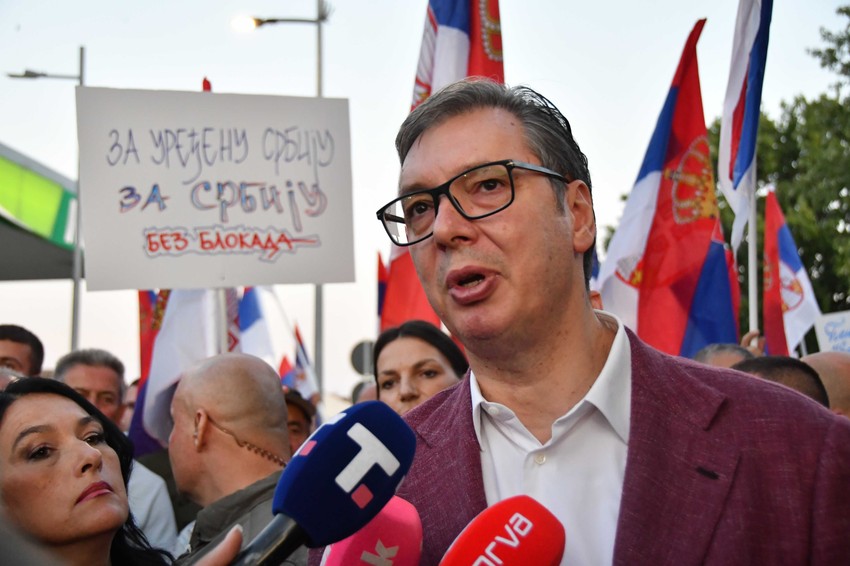 Okupljanja građana protiv blokada Ub Vučić