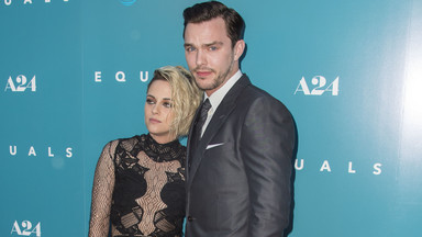 Kristen Stewart w odważnej kreacji na premierze filmu "Equals"