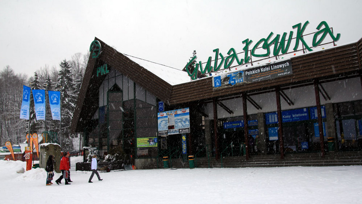 Rozpoczyna się czwarta, zimowa edycja Karty tatrzańskiej uprawniającej turystów odwiedzających Podhale do szeregu zniżek. W tym sezonie posiadacze karty mogą liczyć na zniżki na największych stacjach narciarskich i w basenach termalnych.