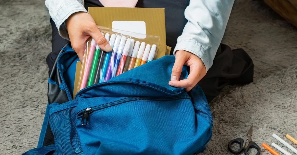 1000 PLN allowance per student. Regardless of household  income