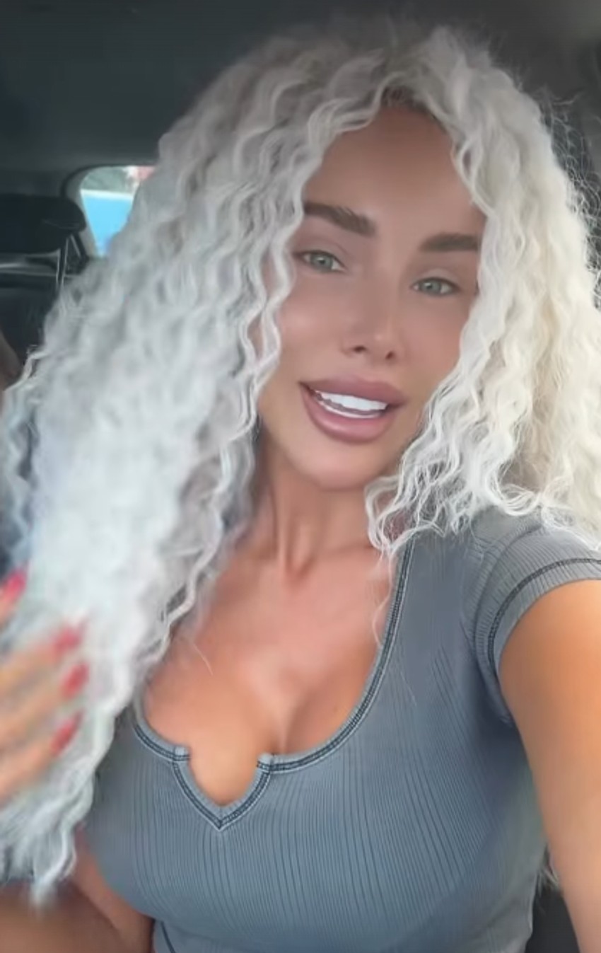 Aleksandra Subotić sa plavom kosom