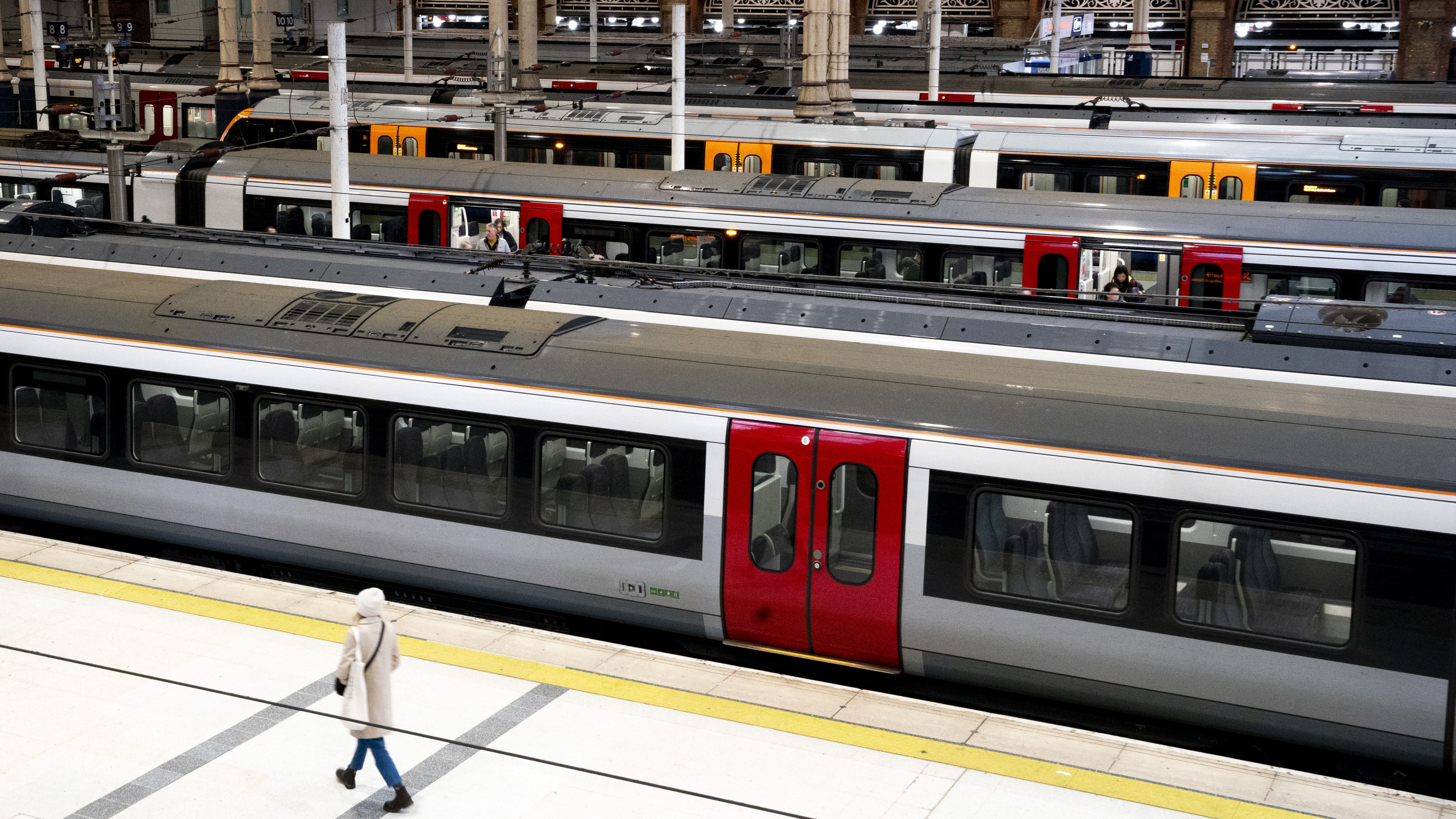 Liverpool Street hits 98 million passengers, tops UK for third year