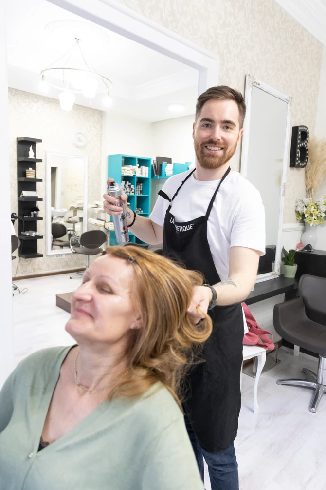 Prednji deo ošišan stepenasto