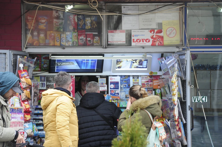 Na loto milionera čekalo se punih sedam meseci, a poslednja sedmica izvučena je u martu i bila je skoro četiri puta manja od preksinoćne 