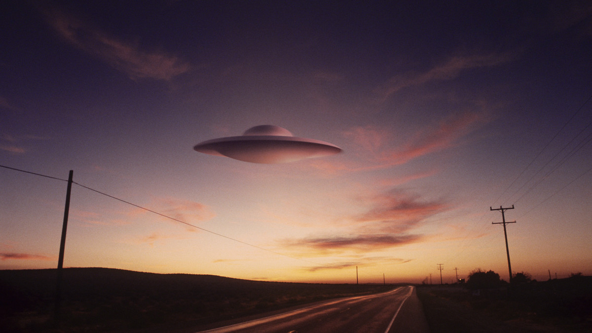 Incydent w Roswell (USA) z UFO w roli głównej, to powracająca jak bumerang opowieść z coraz to nowymi sensacyjnymi wieściami. Richard French - były amerykański oficer Air Force po raz kolejny oświadczył, że jest przekonany, iż "widział UFO" - informuje Huffington Post.