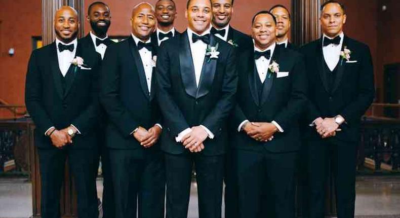 Things guys should never wear to a wedding(WeddingWire)