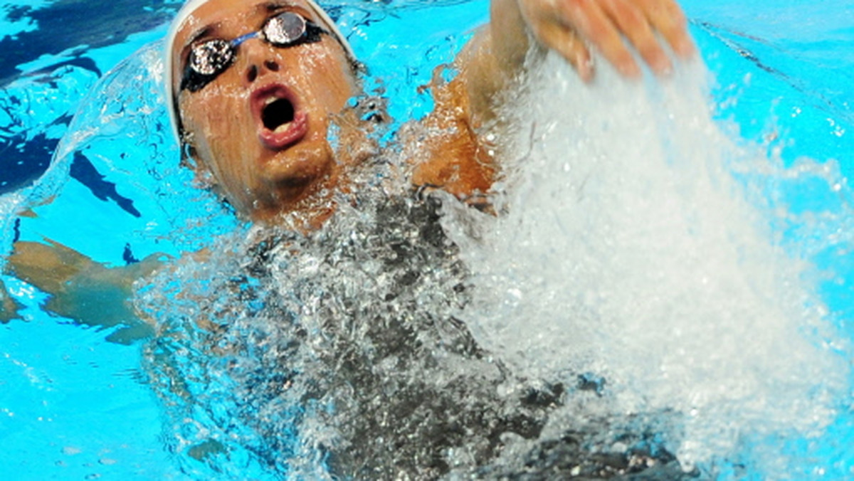 Łukasz Wójt zajął 2. miejsce w eliminacjach na 400 m stylem zmiennym z czasem 4.07,95 i awansował do finału podczas ME w pływaniu na krótkim basenie w Szczecinie. Po wyjściu z wody był bardzo zmęczony, widać było, że dał z siebie wiele i tym bardziej finał mu się należał.