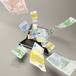 Polacy oddają karty kredytowe