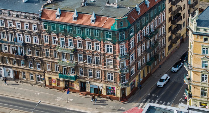 Kamienica przy ul. Jedności Narodowej 166-168 to jeden z tych zabytkowych obiektów, które otrzymały dotację konserwatorską. 