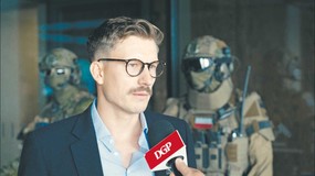 Żołnierz musi skupić się na zadaniu, a nie walczyć z mokrym mundurem