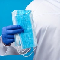 Október 2-tól kötelező maszkviselés a Debreceni Klinikai Központban
