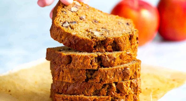 Apple bread