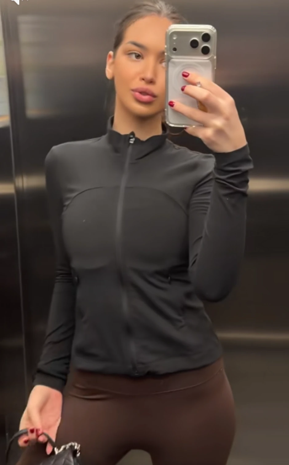 Hana Ikodinović