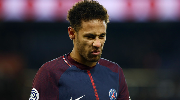 Neymar lábfejében egy csont is eltört /Fo­tó: AFP
