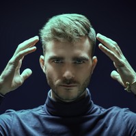 Tényleg megérezzük egymás gondolatait? Így működik a telepátia