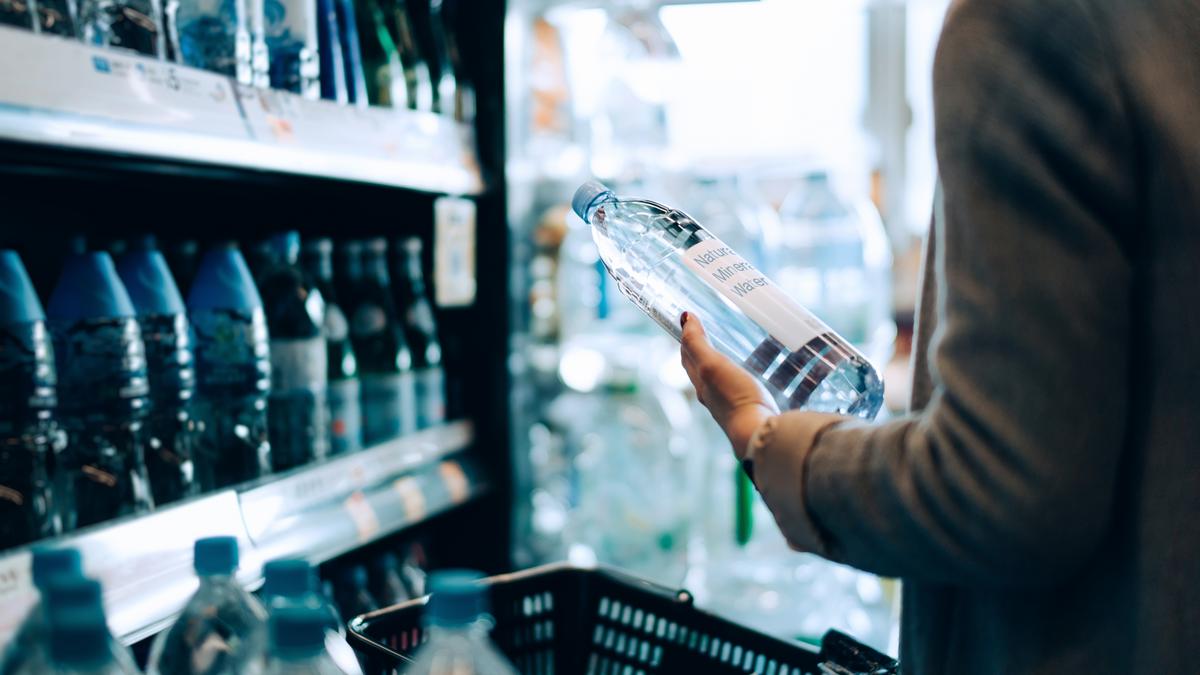 Így csökkentsd tudatosan a műanyagok használatát a bevásárlások során