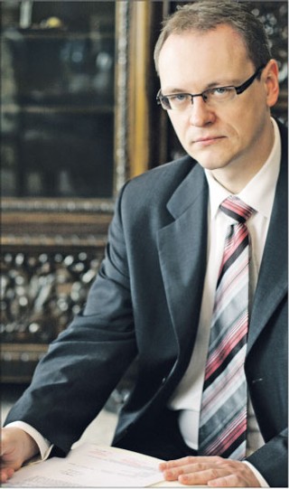 Zwalniani muszą jeszcze poczekać na pomoc ze środków UE