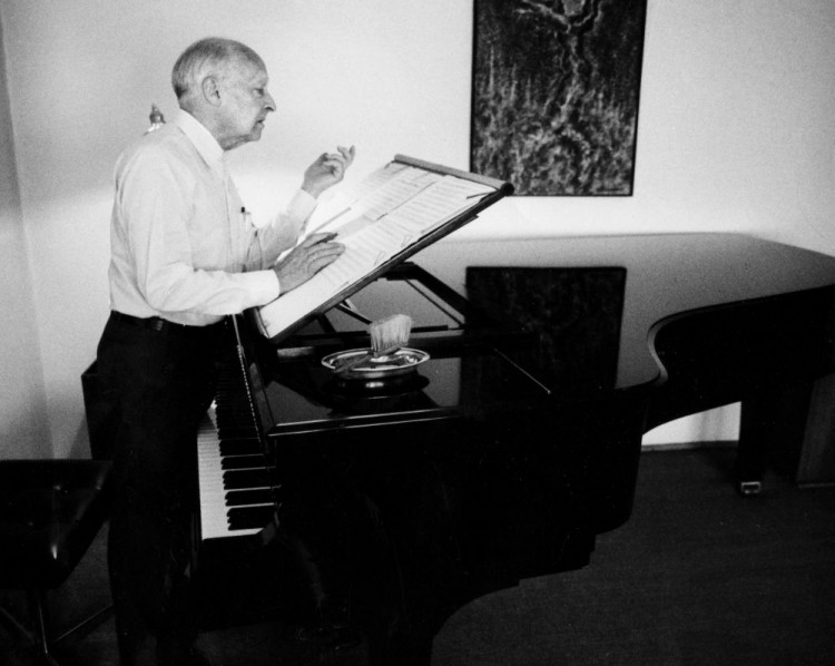 Warszawa 08.1988. Kompozytor, dyrygent, pianista Witold Lutosławski