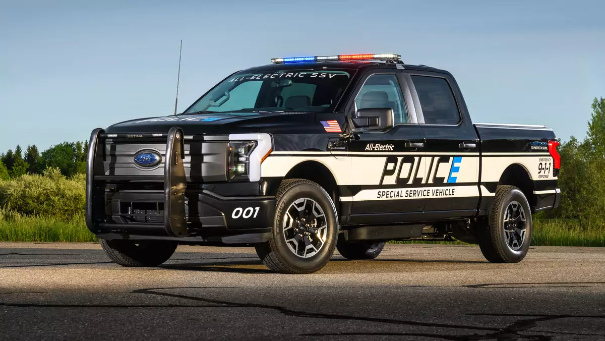 Ford F-150 Lightning Pro SSV