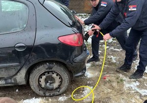 Akcija spasavanja zaključanog deteta u kolima