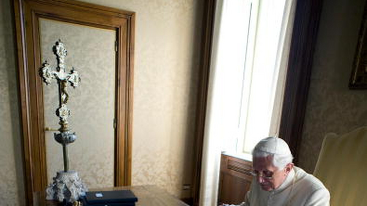 Od 3 lipca po południu Benedykt XVI będzie przebywał w swej rezydencji w Castel Gandolfo - poinformowała Prefektura Domu Papieskiego.